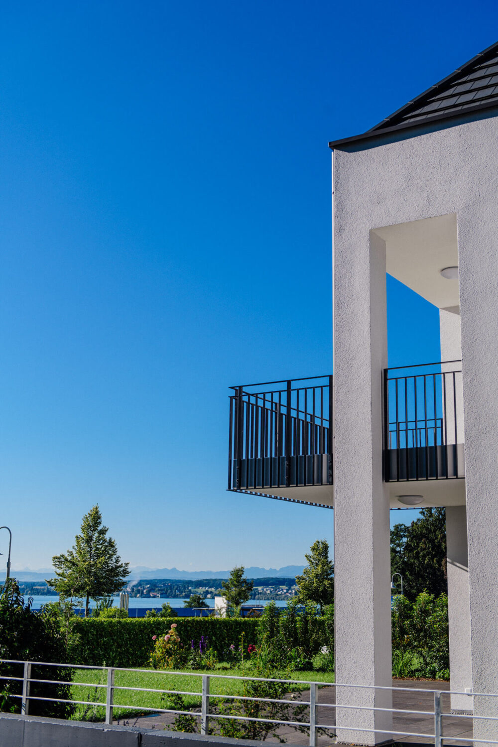 Schlüsselfertig Bau mit Seeblick in Konstanz zur Torkel von BDS Universal BAU ( 6 )